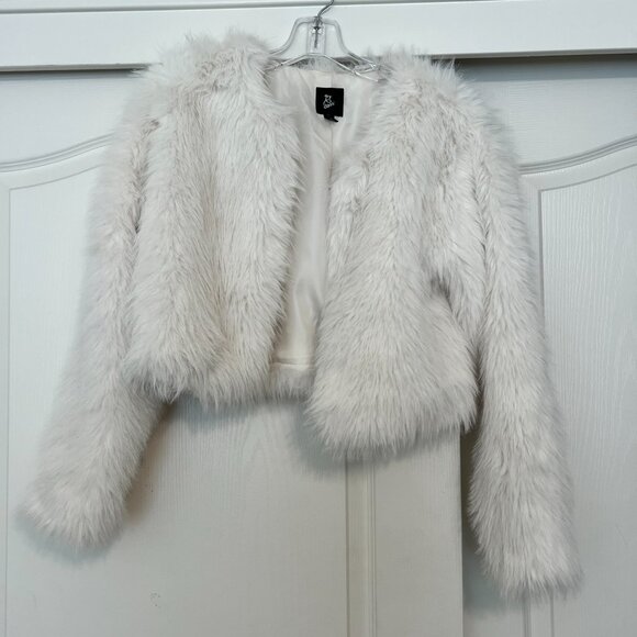 White Fur Jacket - Target Girls XXL (Fits A Medium) - Only Worn Briefly In Pics - Picture 1 of 8